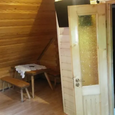 בית חווה Pod Lasem פורונין